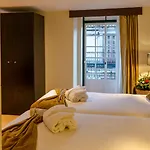 Duas Nacoes Hotel 2*