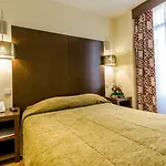 Hotel Duas Nacoes