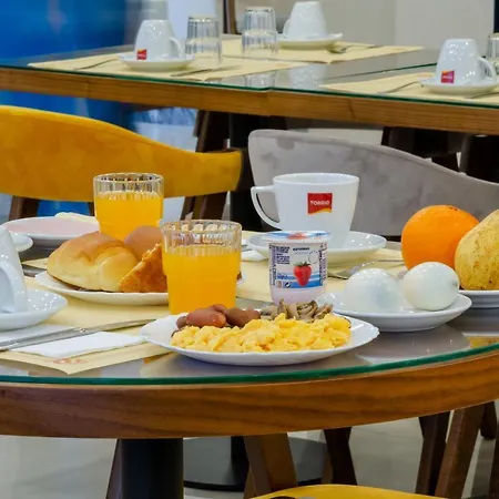 Duas Nações Hotel 2*