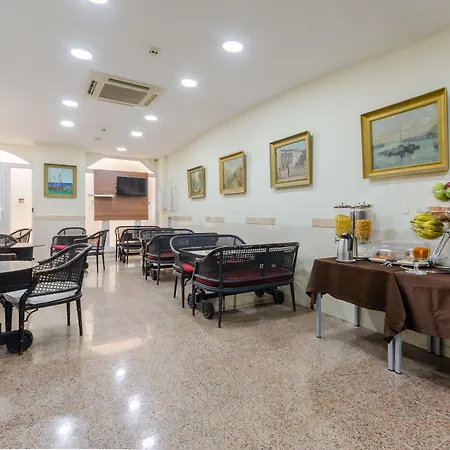 Duas Nacoes Hotel Lisbona