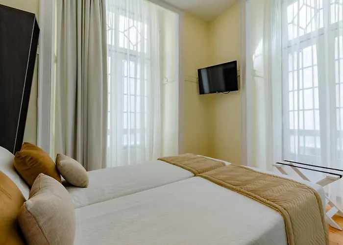 Duas Nacoes Hotel 2*